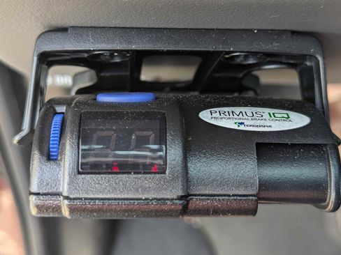 Used 2006 Ford E-150 and Econoline 150 Wagon image 6