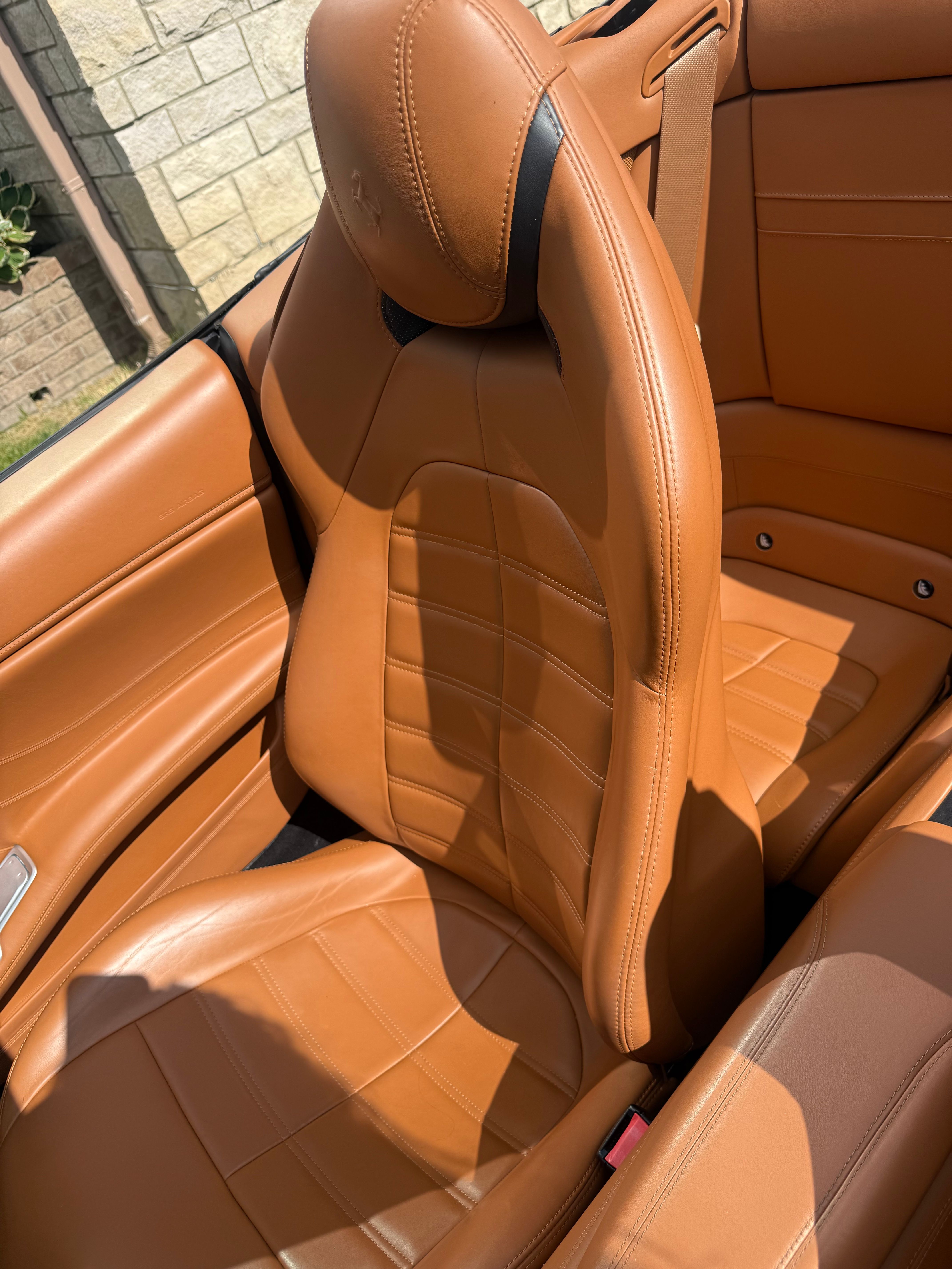 Used 2015 Ferrari California T RWD image 25