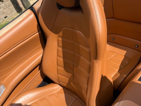Used 2015 Ferrari California T RWD image 25
