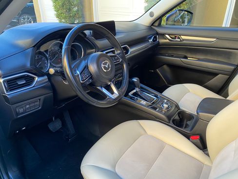 Used 2017 MAZDA CX-5 Touring w/ Preferred Equipment Package image 11