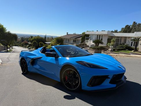 Used 2021 Chevrolet Corvette Stingray Premium Conv w/ Z51 Performance Package image 5