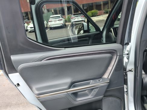 Used 2025 Rivian R1T Adventure image 22