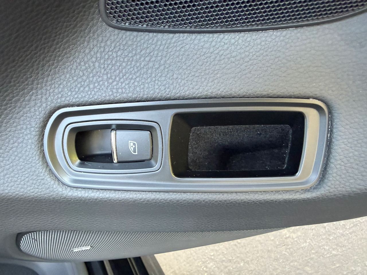 Used 2015 Porsche Panamera S RWD image 15