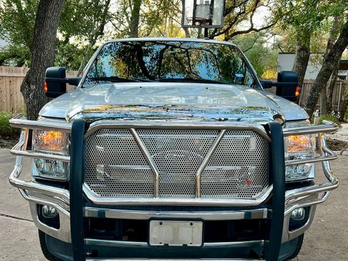 Used 2015 Ford F250 XLT w/ XLT Value Package image 9