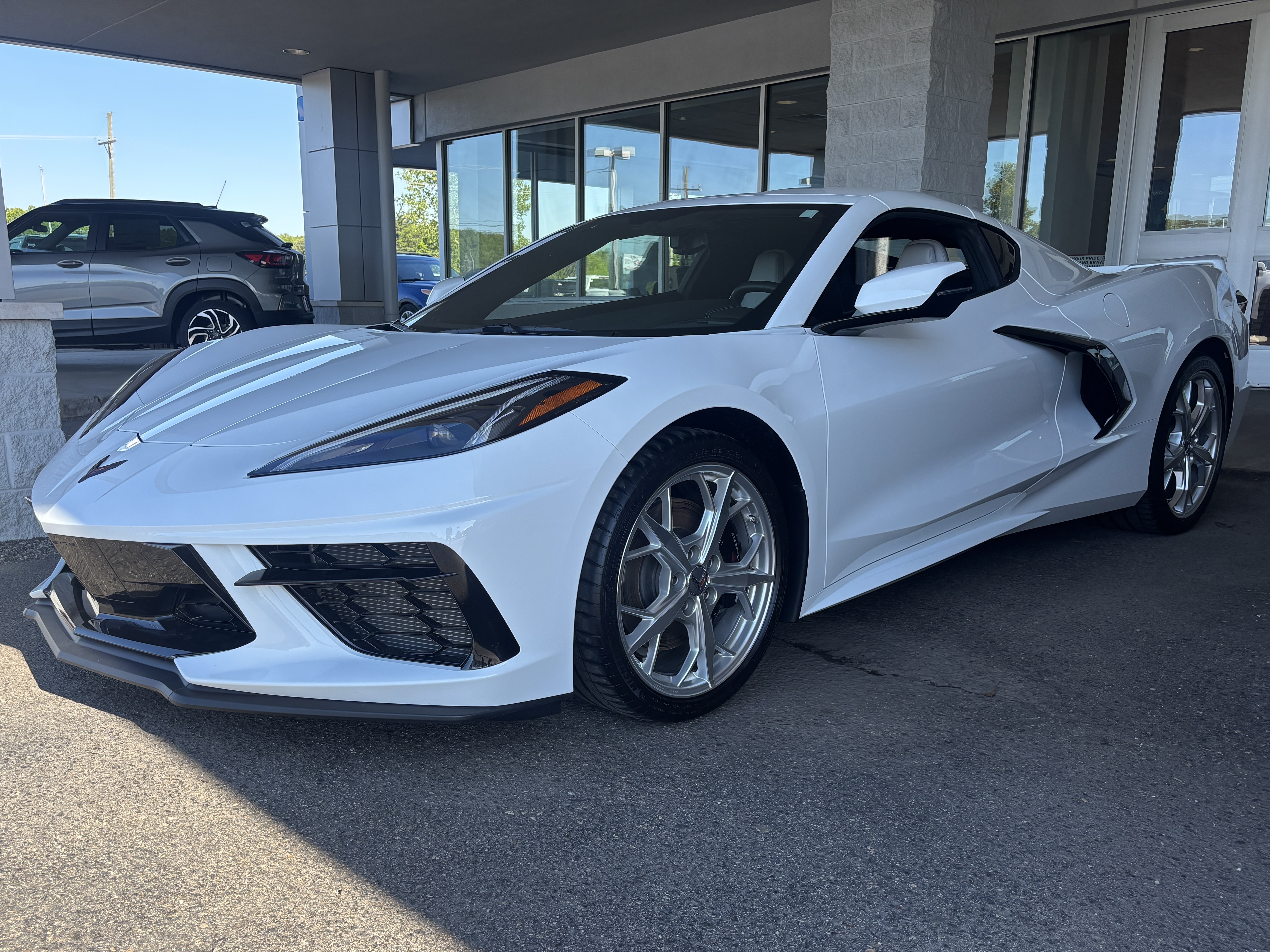 Used 2022 Chevrolet Corvette Stingray Coupe w/ Z51 Performance Package RWD image 5