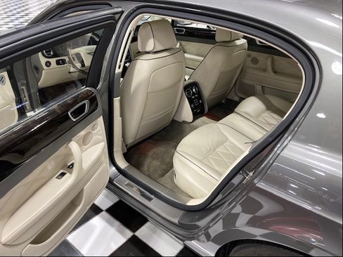 Used 2011 Bentley Flying Spur Flying Spur Speed image 9