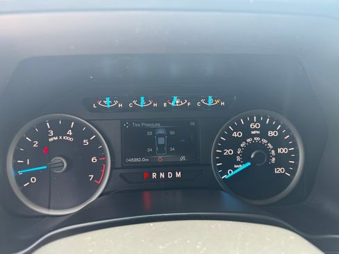 Used 2019 Ford F150 XLT w/ Equipment Group 302A Luxury AWD/4WD image 16