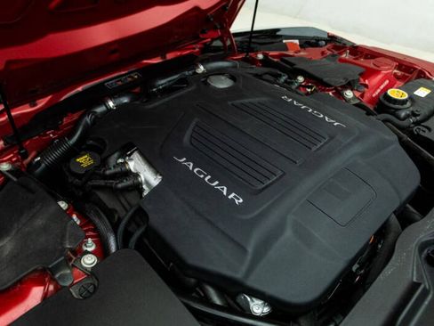 Used 2016 Jaguar F-TYPE R AWD/4WD image 28