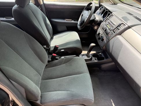 Used 2011 Nissan Versa 1.8 S w/ Plus Pkg FWD image 15