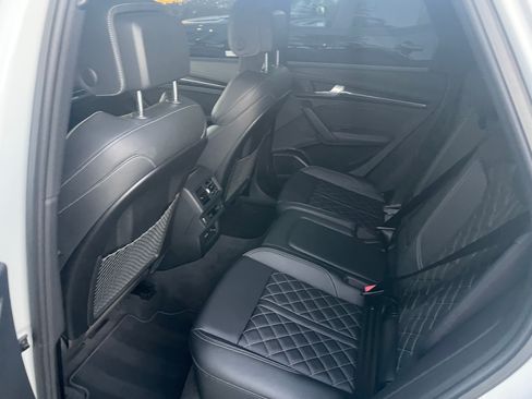 Used 2020 Audi SQ5 Premium Plus w/ Premium Plus Package AWD/4WD image 11