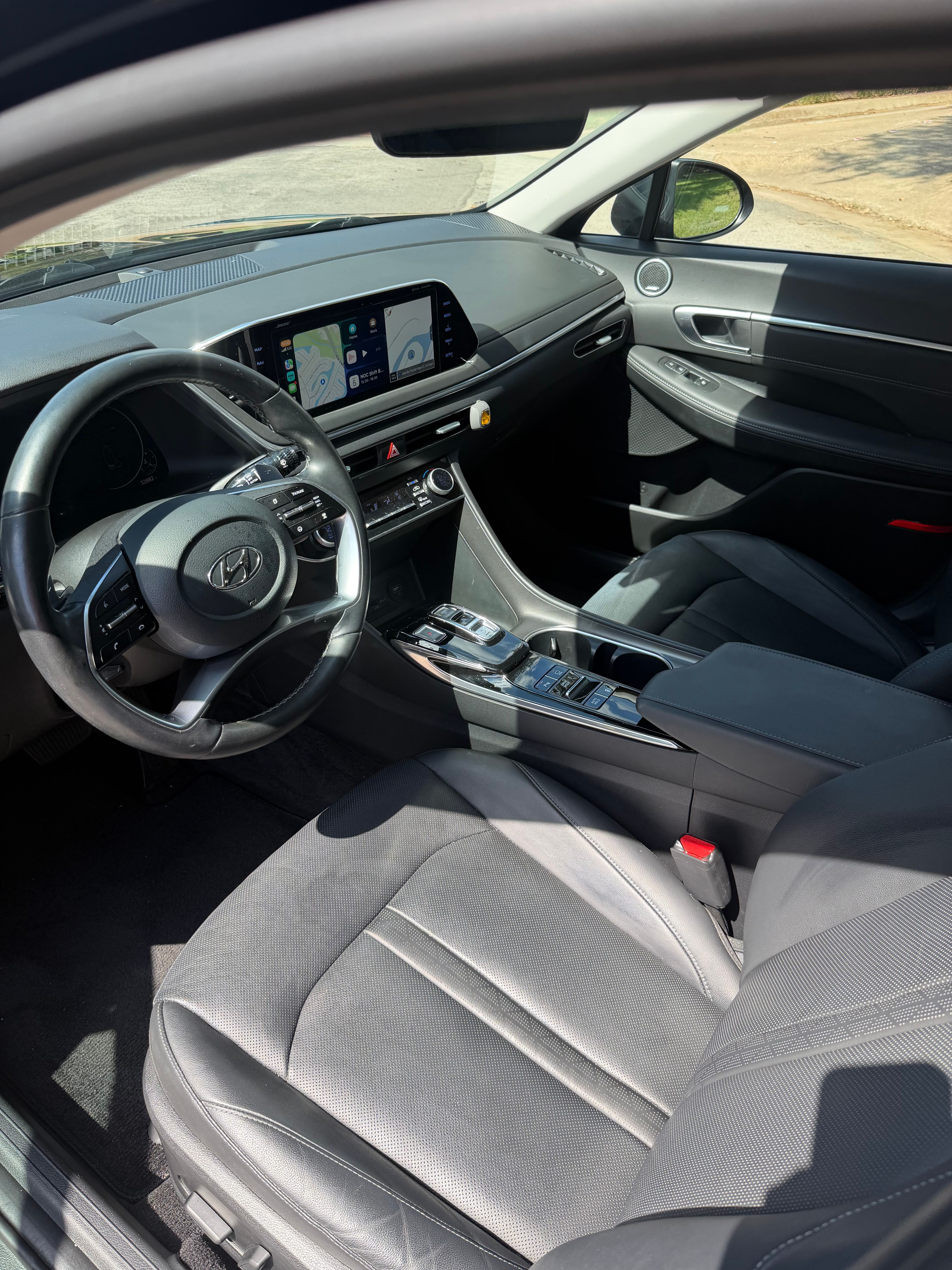 Used 2023 Hyundai Sonata Limited w/ Cargo Package FWD image 9
