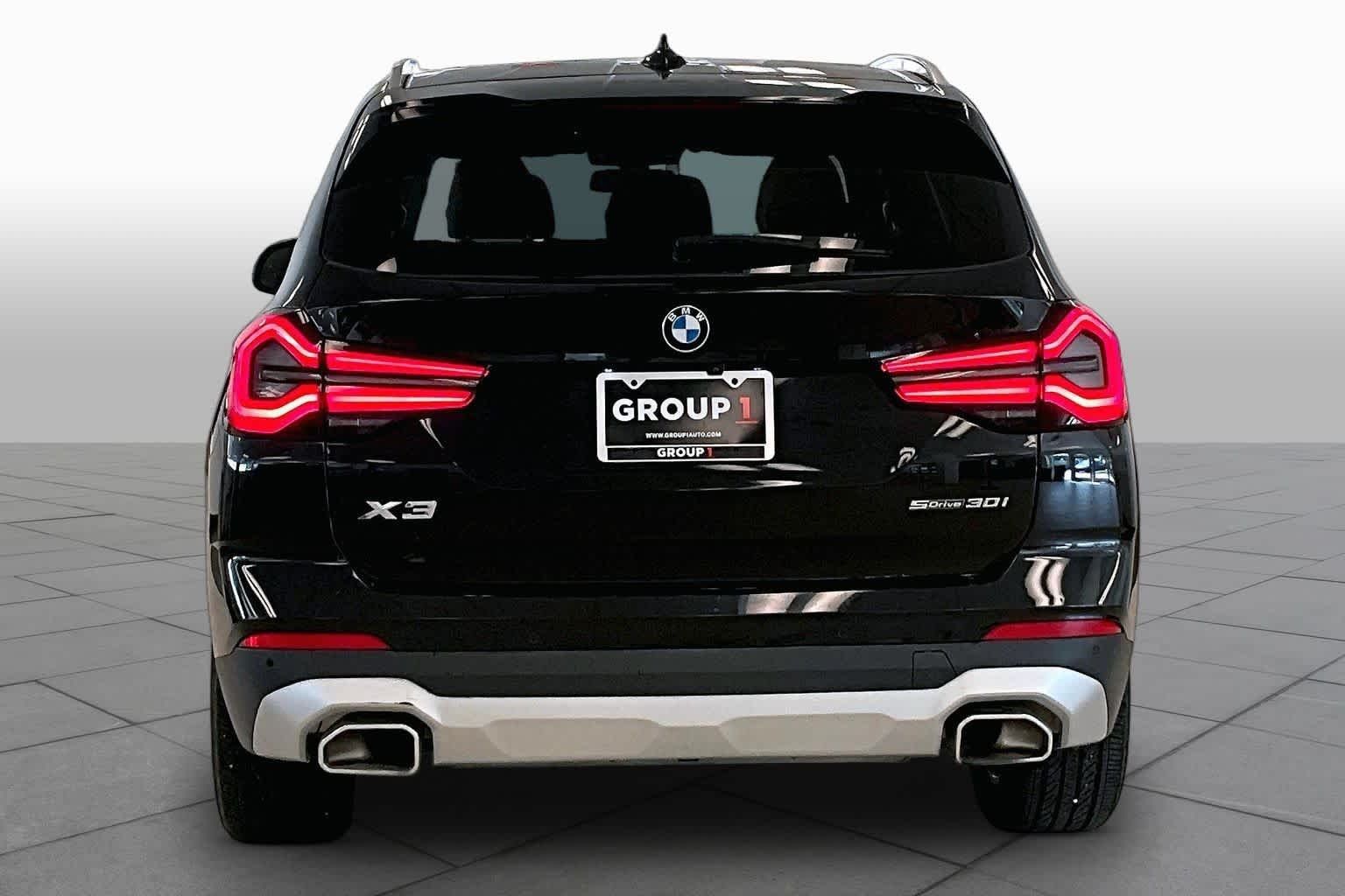 Used 2024 BMW X3 xDrive30i w/ Premium Package AWD/4WD image 2