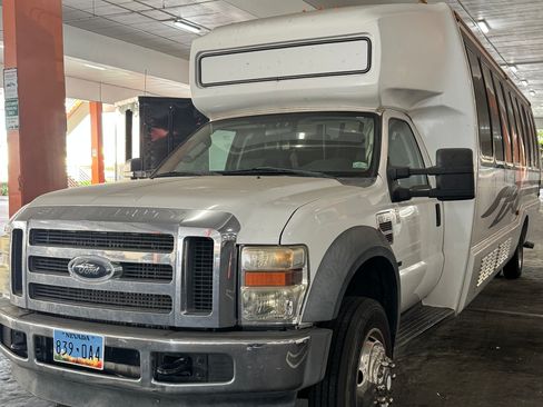 Used 2008 Ford F550 2WD Regular Cab Super Duty image 10