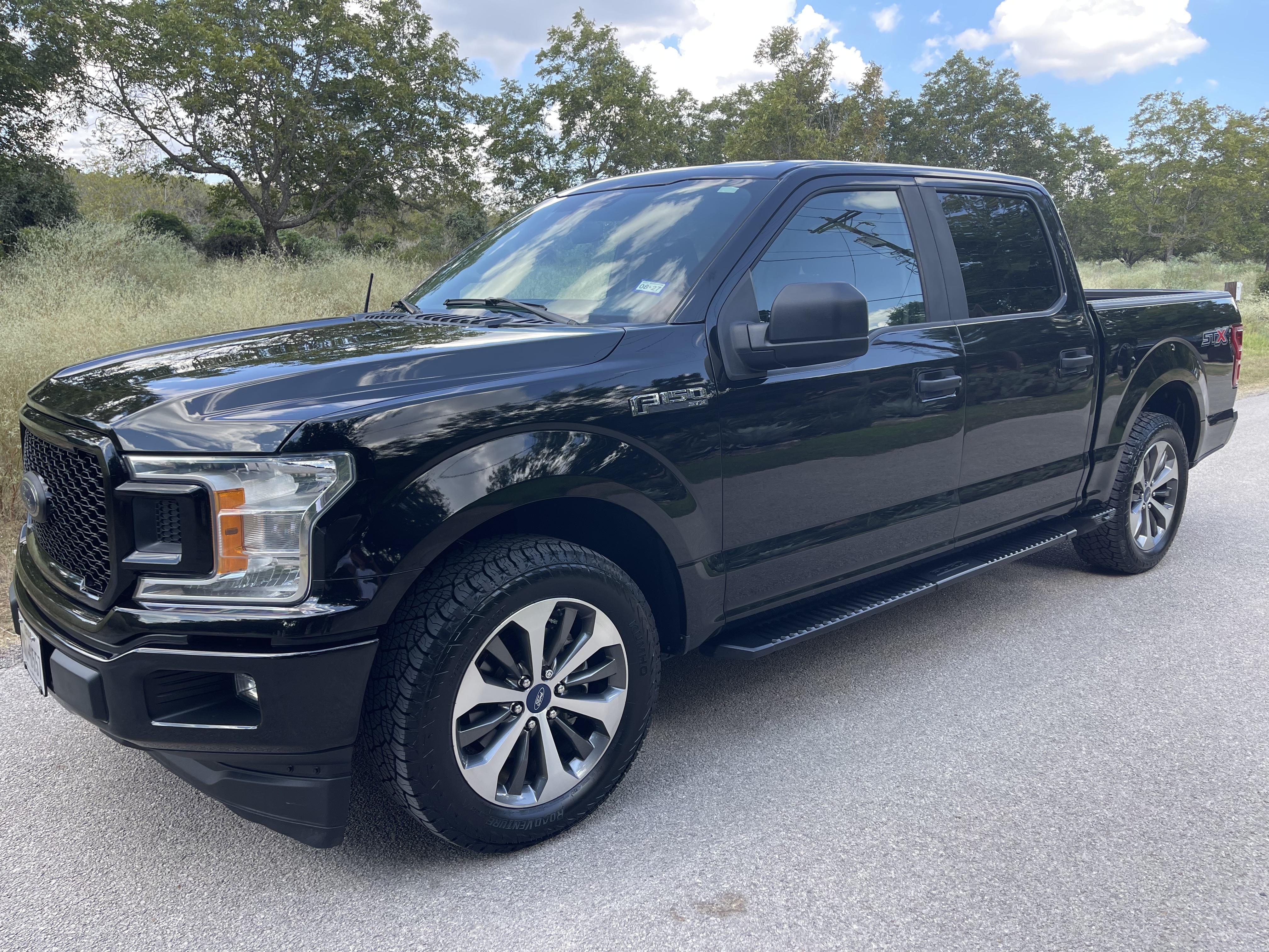Used 2019 Ford F150 XL w/ Equipment Group 101A Mid RWD image 1