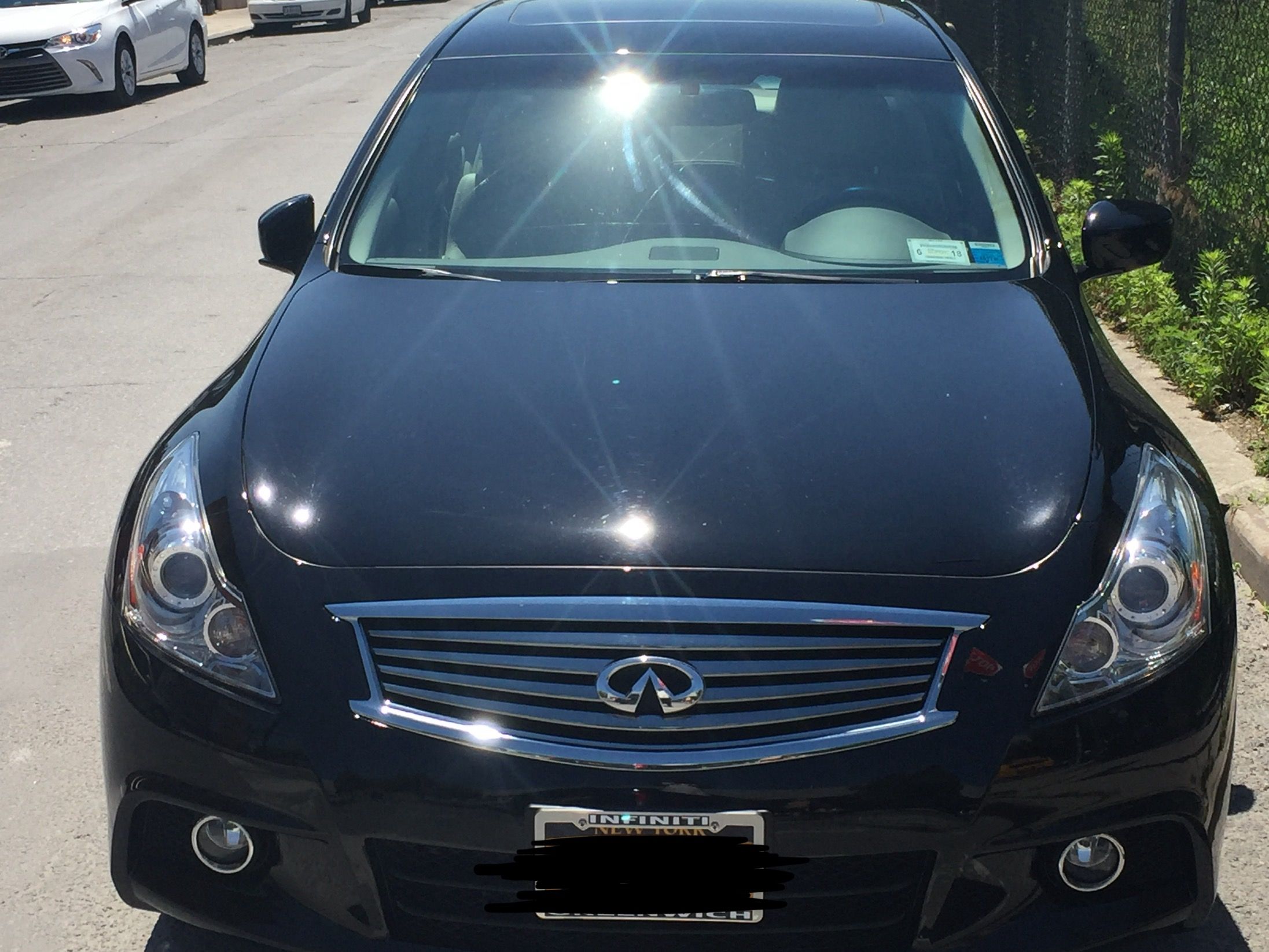 Used 2012 INFINITI G37 x Sedan w/ Premium Pkg AWD/4WD image 2