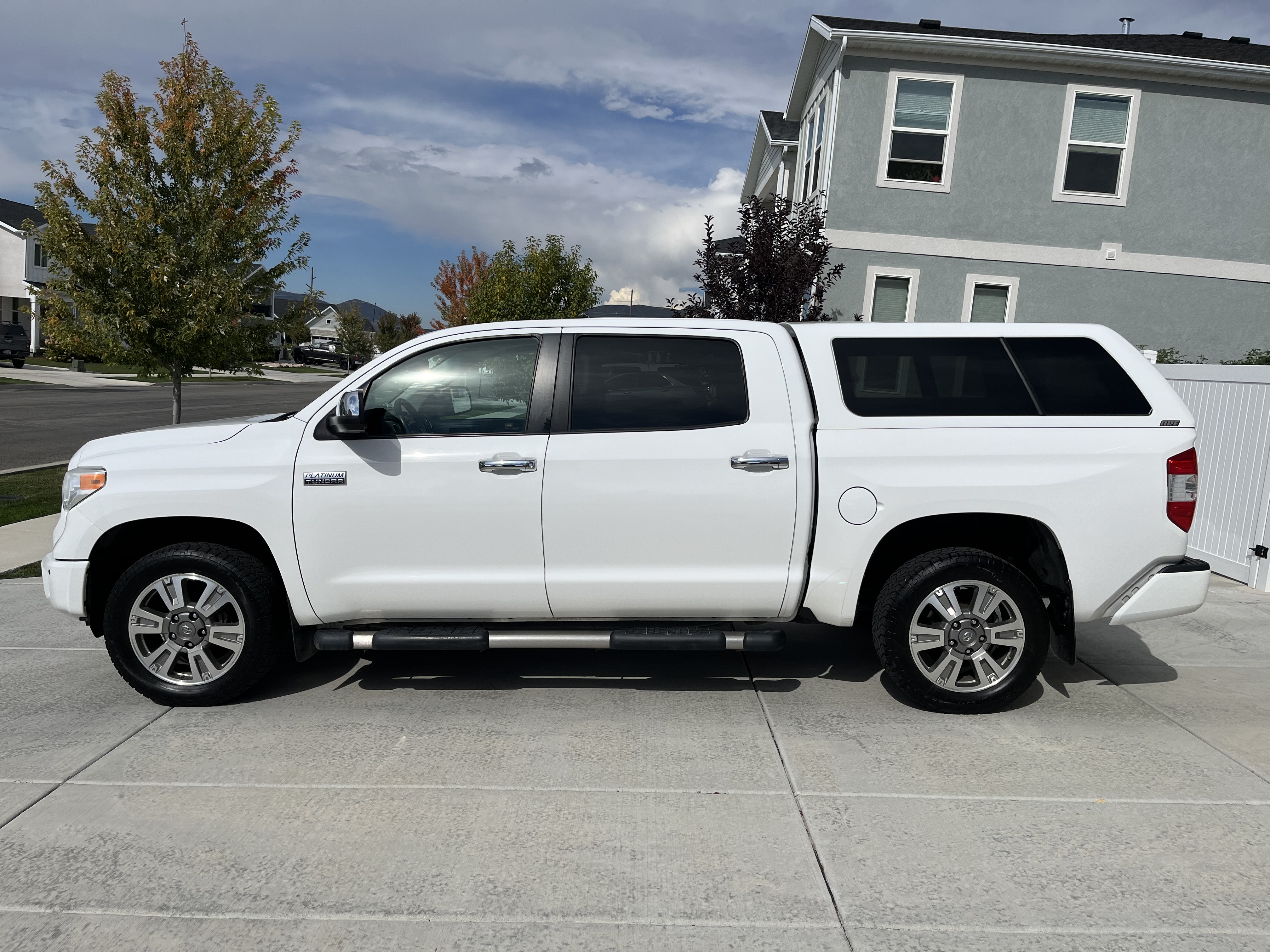Used 2016 Toyota Tundra Platinum AWD/4WD image 1
