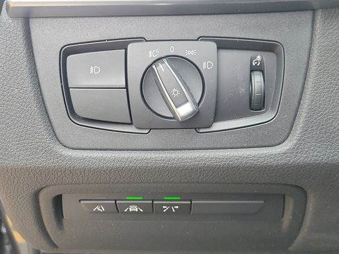 Used 2018 BMW 330i Gran Turismo xDrive image 9