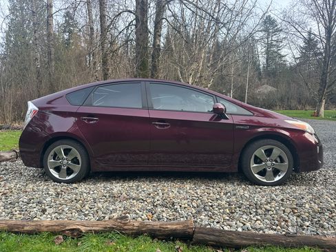 Used 2013 Toyota Prius Persona Series image 6