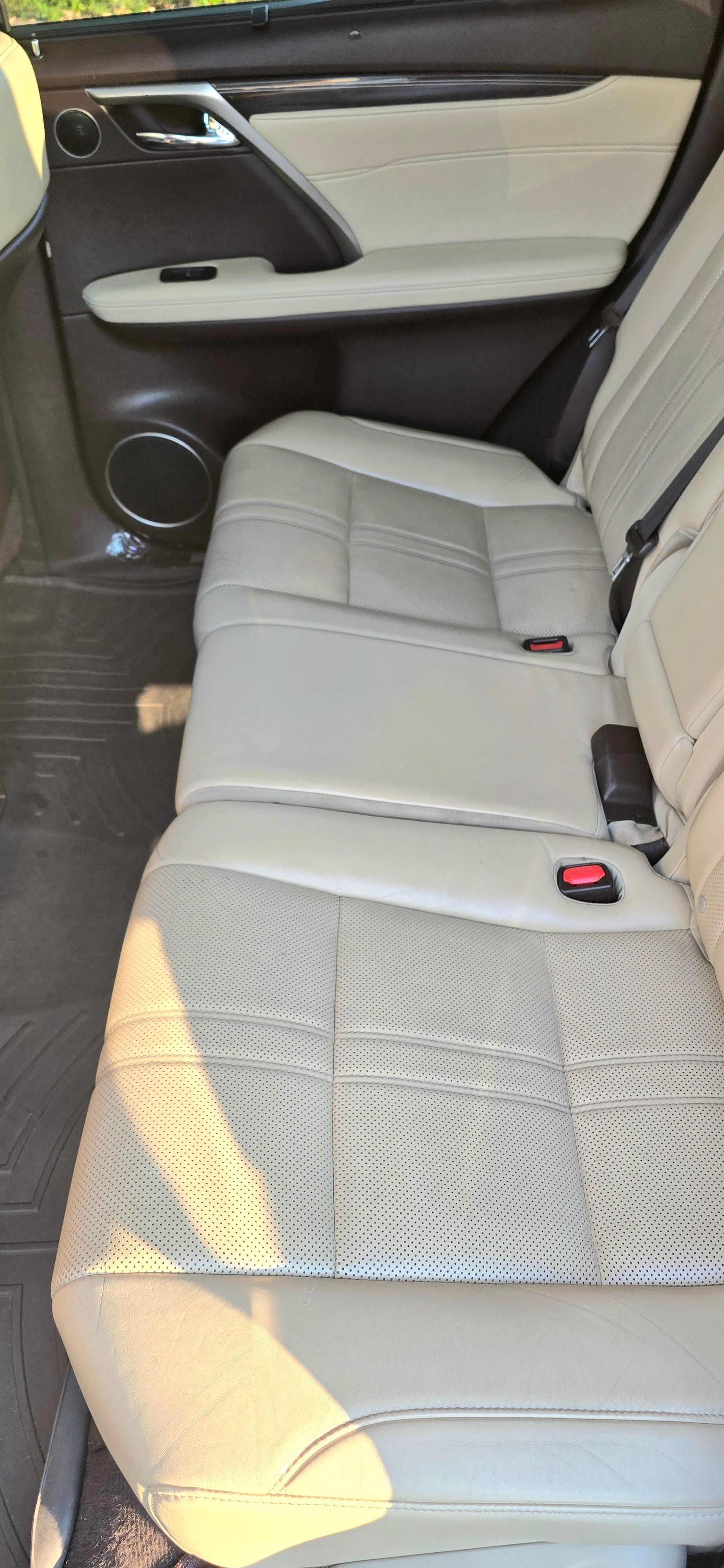 Used 2018 Lexus RX 350 AWD w/ Luxury Package image 18