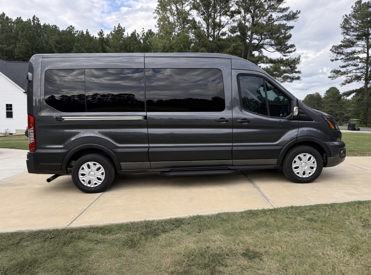 Used 2025 Ford Transit 350 XLT RWD image 8