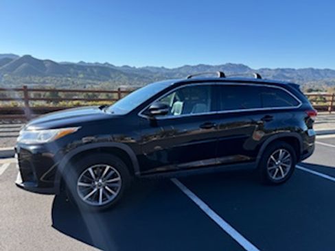 Used 2019 Toyota Highlander XLE image 21