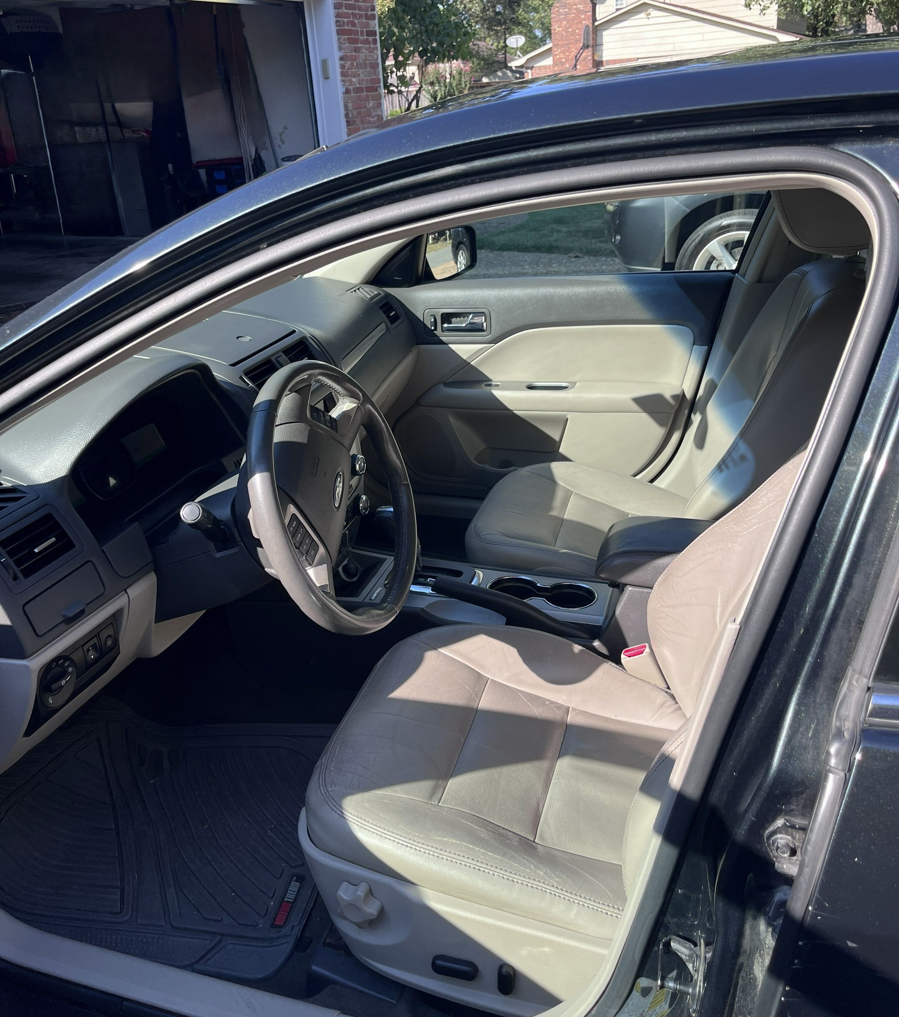Used 2010 Ford Fusion Hybrid FWD image 8