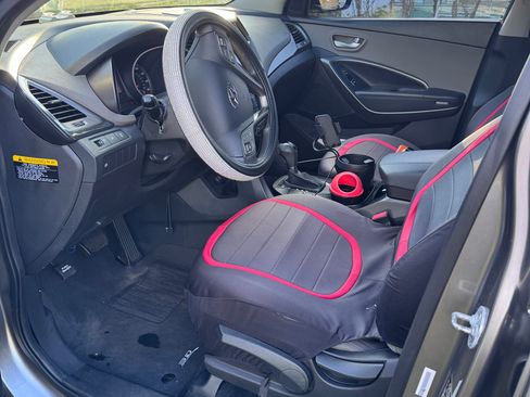 Used 2015 Hyundai Santa Fe Sport image 9