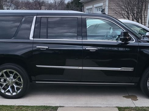 Used 2016 Cadillac Escalade ESV Platinum image 1