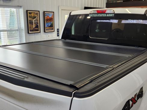 Used 2016 Ford F150 Lariat image 5