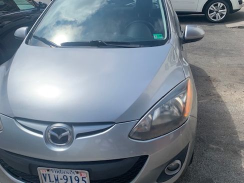 Used 2011 MAZDA MAZDA2 Touring image 1