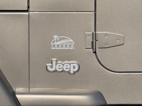 Used 2003 Jeep Wrangler Sahara AWD/4WD image 2