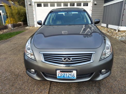 Used 2012 INFINITI G37 x Sedan w/ Premium Pkg image 9