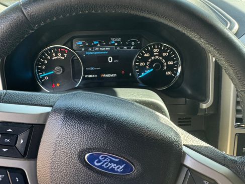 Used 2015 Ford F150 Lariat w/ Equipment Group 502A Luxury image 5