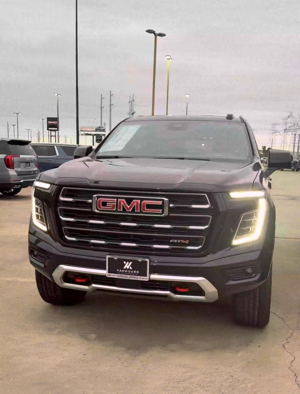 Used 2026 GMC Yukon XL AT4 w/ AT4 Premium Package AWD/4WD image 1