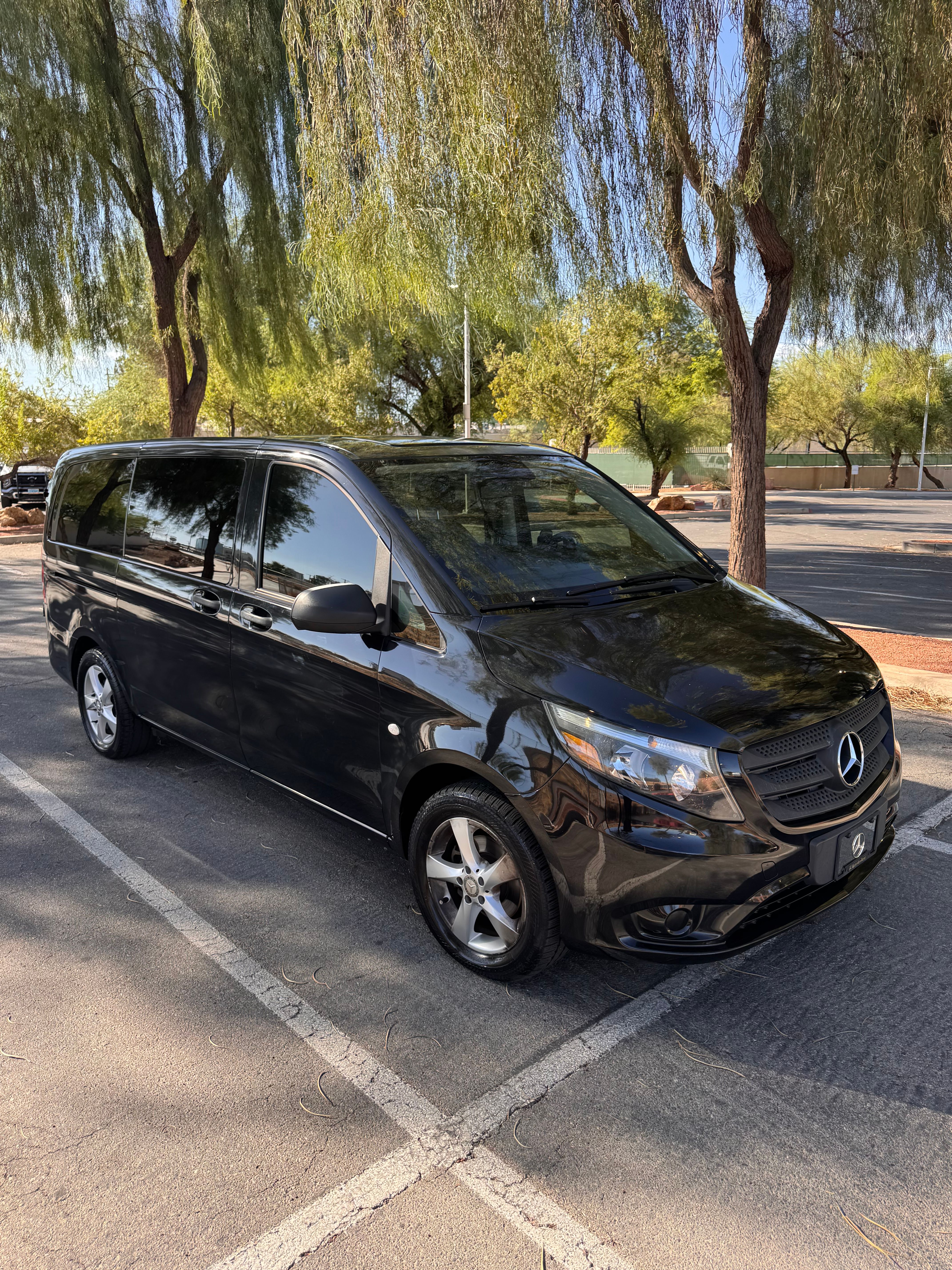 Used 2018 Mercedes-Benz Metris Passenger image 9