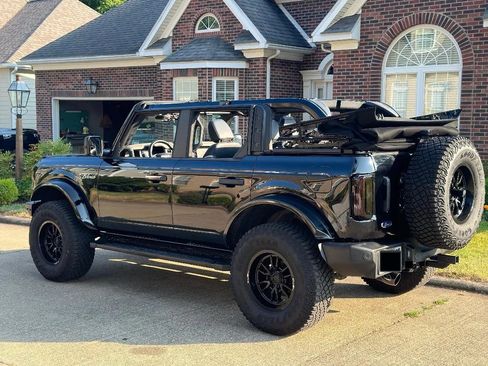 Used 2022 Ford Bronco Wildtrak image 17