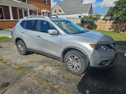 Used 2014 Nissan Rogue SL w/ SL Premium Package