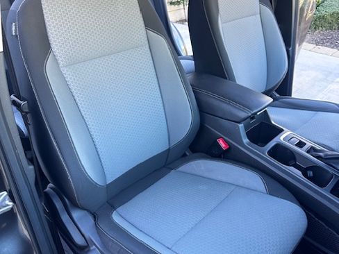 Used 2017 Ford Escape SE w/ Equipment Group 201A image 16