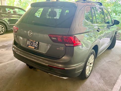 Used 2018 Volkswagen Tiguan SE w/ Panoramic Sunroof Package AWD/4WD image 5