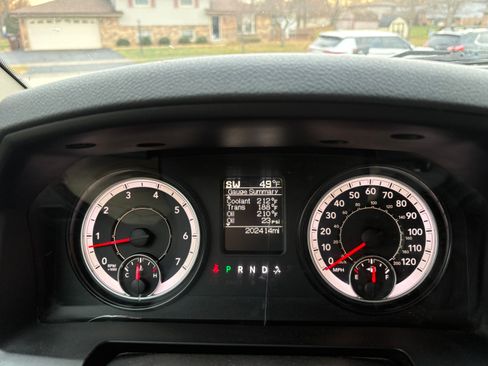 Used 2018 RAM 1500 Express w/ Express Value Package image 11