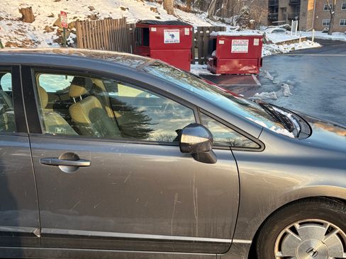 Used 2010 Honda Civic Hybrid Sedan image 6