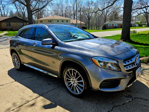 Used 2018 Mercedes-Benz GLA 250 4MATIC image 1