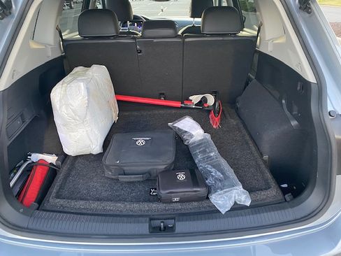 Used 2022 Volkswagen Tiguan SE image 20