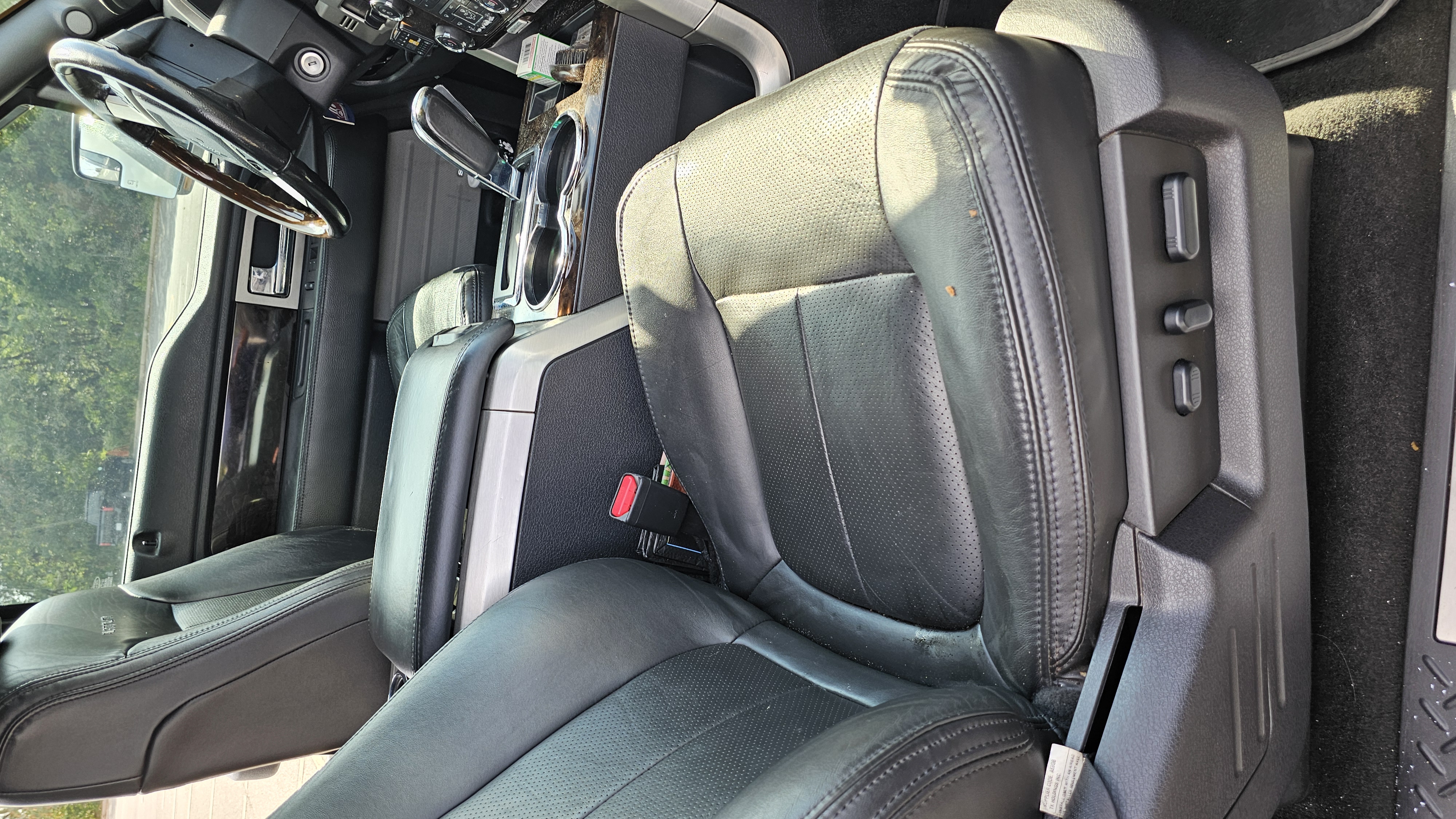 Used 2013 Ford F150 Platinum AWD/4WD image 8