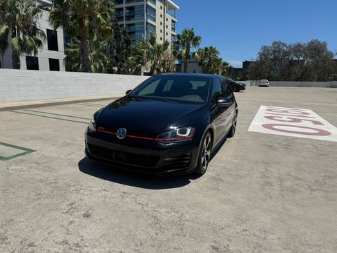 Used 2017 Volkswagen GTI Autobahn FWD image 1