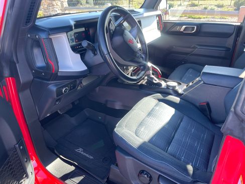 Used 2024 Ford Bronco Heritage Edition image 20