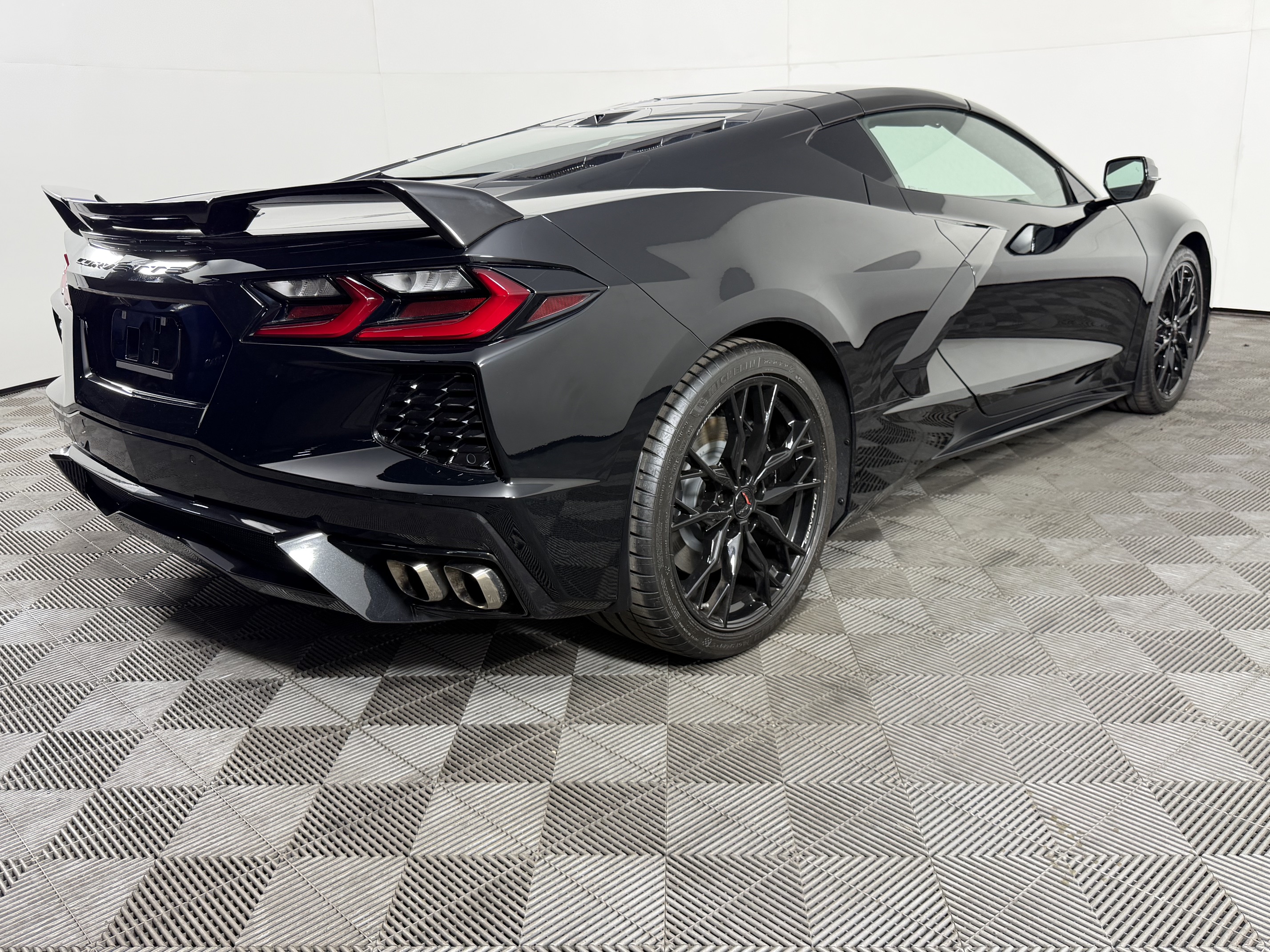 Used 2023 Chevrolet Corvette Stingray Premium Cpe w/ Z51 Performance Package RWD image 11