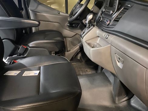 Used 2020 Ford Transit 250 Low Roof image 4