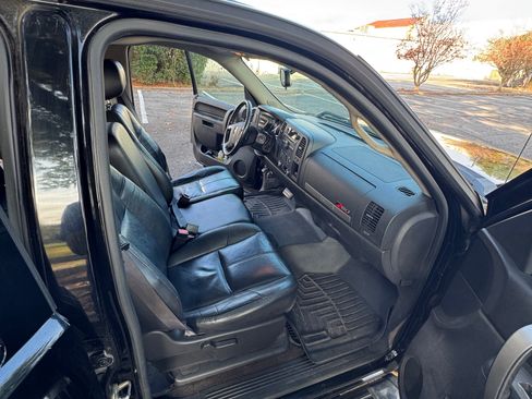 Used 2011 GMC Sierra 1500 SLE w/ Regional Value Package image 15