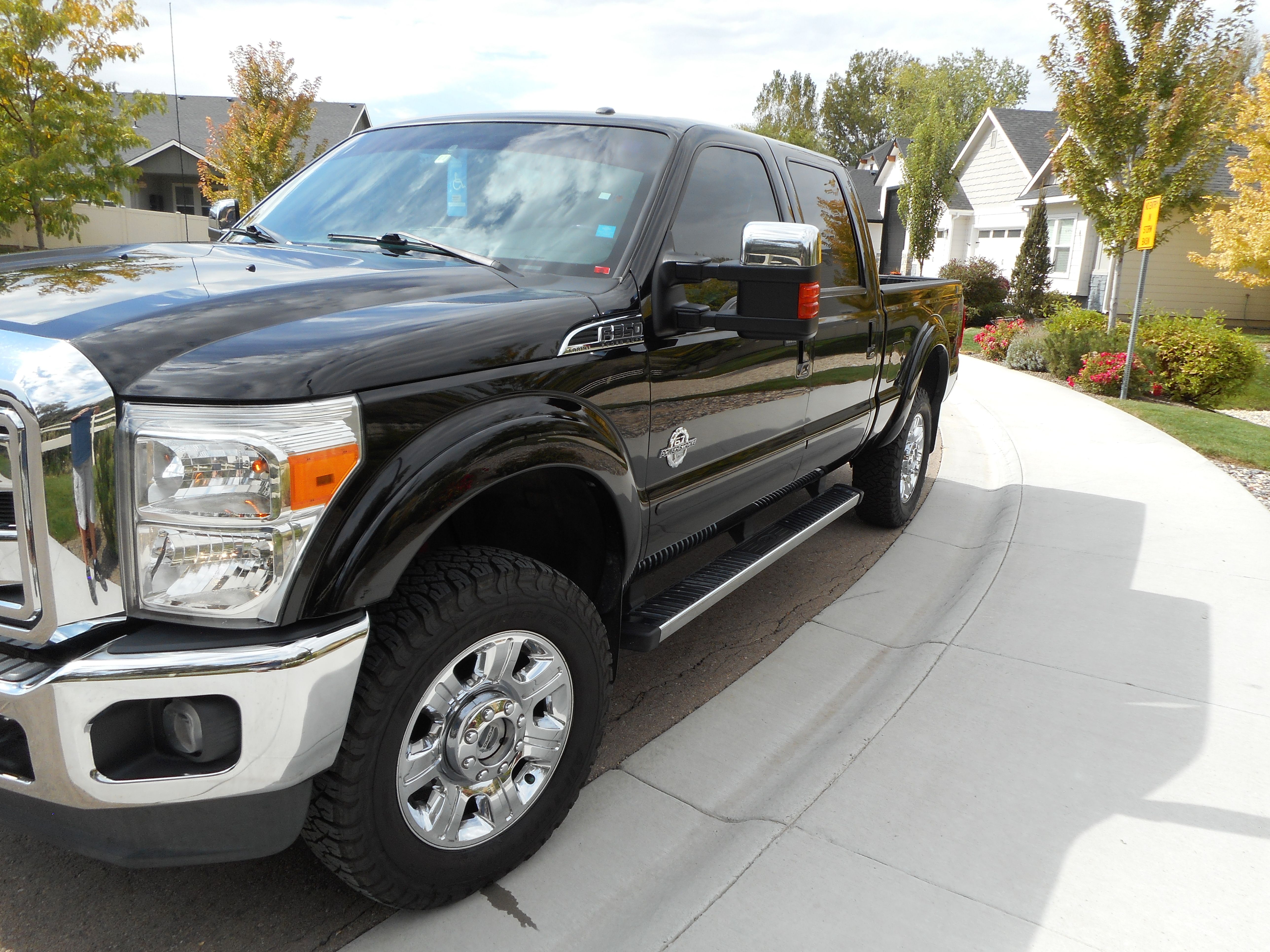 Used 2016 Ford F350 Lariat w/ Lariat Ultimate Package AWD/4WD image 4